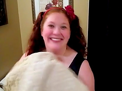 Chubby babe Jennifer Van Beaver choking on a delicious cum gun