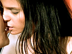 Lucy Belle places her horny pussy on a good-looking tattooed bod