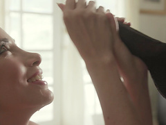 Clea Gaultier wants to please a black guy by playing with his cock