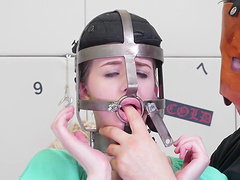 Beautiful chick Jessica Kay knows how to slurp on a big cock