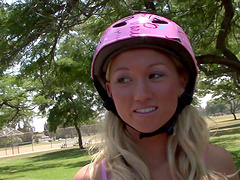 Skinny Madison Scott knows exactly what a horny guy likes the most