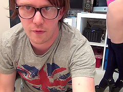 Sexy babe Paige Fox knows how to suck a big fat dick properly