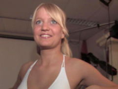 Sexy Goldie craves for a long dildo and a delicious pecker