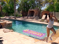 Naughty Kira Noir lets a horny guy fuck her wet pussy outdoors