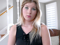 Sexy blonde amateur Vienna Rose drops on her knees to make him hard