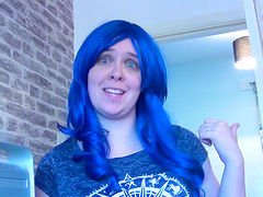 Danielle Darlow wants to satisfy a guy by sucking on his dick