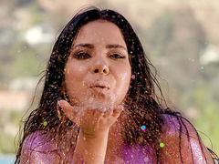 Nothing makes Rose Monroe happy like fucking with a friend outdoors