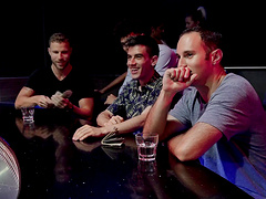 Tattooed girl Bonnie Rotten gets surprised with a long shaft