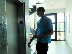 Kenzie Reeves wants to blow a dick before she gets her cunt drilled