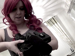 Amateur babes Lucy Lane and Devon Breeze share cock and a cumshot