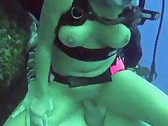 Underwater hardcore fuck with an amateur Latino couple
