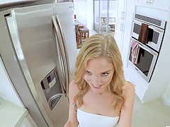 Tattooed bombshell Kali Roses bounces her round ass on a dick