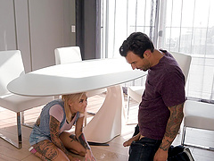 Kinky tattooed Bonnie Rotten loves getting her pussy and ass driled