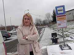 Tattooed mature blonde Allie picked up for a car fuck session