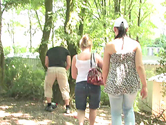 Amateur mature MILF gives a sloppy blowjob outdoors