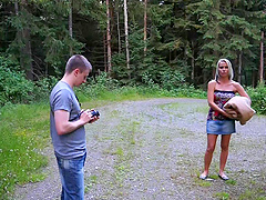 Topless picnic with Julia Pink ends with cum in her mouth