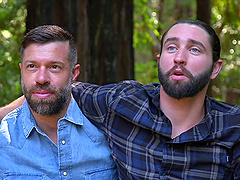 Outdoors quickie fucking in the woods between two gay dudes