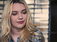 Kenna James adores when her friend cum on her cunt on the couch