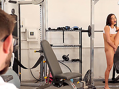 Fit girlfriend Emily Willis spreads her legs in the gym. HD video