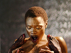 Ana Foxxx wants to feel Alexis Fawx's tongue and fingers on her cunt