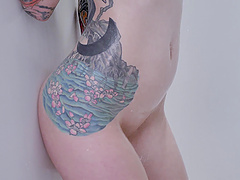 Rocky Emerson adores to masturbate in her bathroom using her dildo