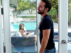 Threesome with Makayla Cox and Ella Knox is a fantasy of this guy