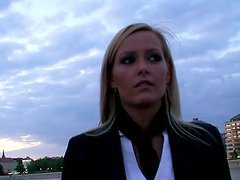 Cocktail party with Sophie Moone & Blue Angel