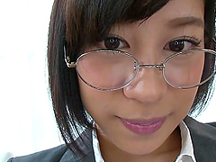 Solo japanese model Sasaki Rei loves having naughty fun with toys