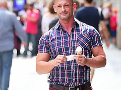 Sienna Day doing exactly what this dude needs for an strong orgasm