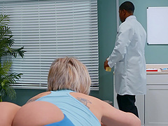Dee Williams gets fucked by hard doctor's dick in the hospital