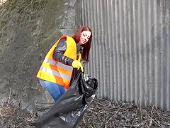 Quickie outdoor sex with redhead hottie Mia El Camino and a stranger