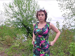 Public agent gives money to Anabelle Vue to fuck her in outdoors