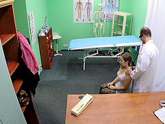 Sexy patient Bibi enjoys while a hornt doctor drills her cunt