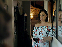 Desirable models Sovereign Syre and Ariel X lick each other