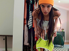 Lucky guy in FFM threesome with Savannah Sixx and Morgan Rain