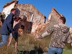 Wild outdoors group sex with pornstars Leslie Fox and Savanah