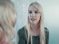 Kenna James drops her clothes to have lesbian sex with Cory Chase