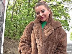 Incredible outdoors BJ leads to quickie with cock hungry Anna Polina