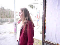 Quickie fucking in outdoors with amateur brunette Venom Evil