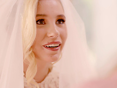 Sensual lesbian lovemaking between Julia Ann and Carolina Sweets