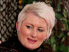 Naked man shows his small dick to Holly Kiss and Sally Cream