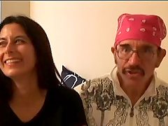 Amateur fucking between an older man and anal loving Savannah Lee