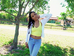 Quickie fucking in the back of the van with stunning Kiara Curry