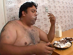 Video of sexy amateur Avy Lee Roth having sex with a dirty guy