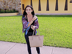 Pretty stranger Crystal Rae gets into the van and sucks a dick