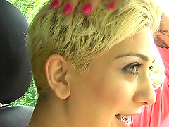 Naughty amateur Mai Bailey spreads her legs to tease in the car