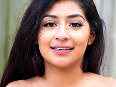 Outdoors video of small boobs Binky Beaz pleasuring her cravings