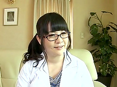 Chubby Japanese chick Yatsuka Mikoto moans while getting fucked