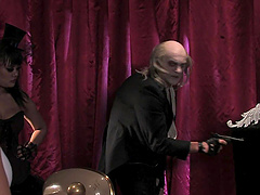 Behind the scenes of making a parody porn video with hotties