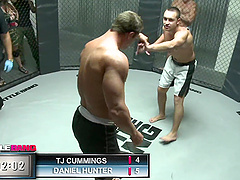 Hardcore fucking between a fighter and chubby babe Lexi Summers